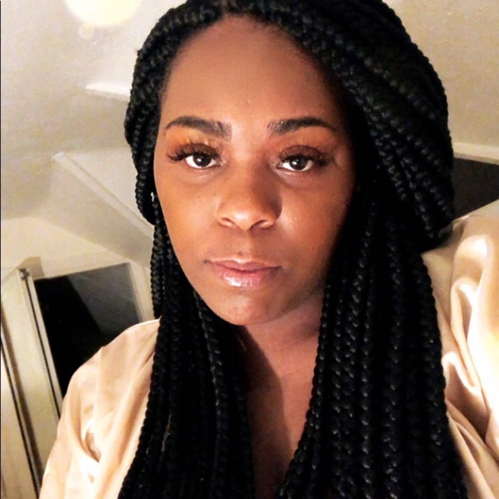 Meet your Posher, Shani